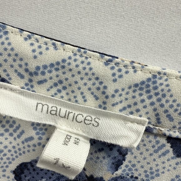 Maurices Women's Top Size 1X Blue Floral 3/4 Sleeve Popover V Neck Button Accent - Picture 3 of 9